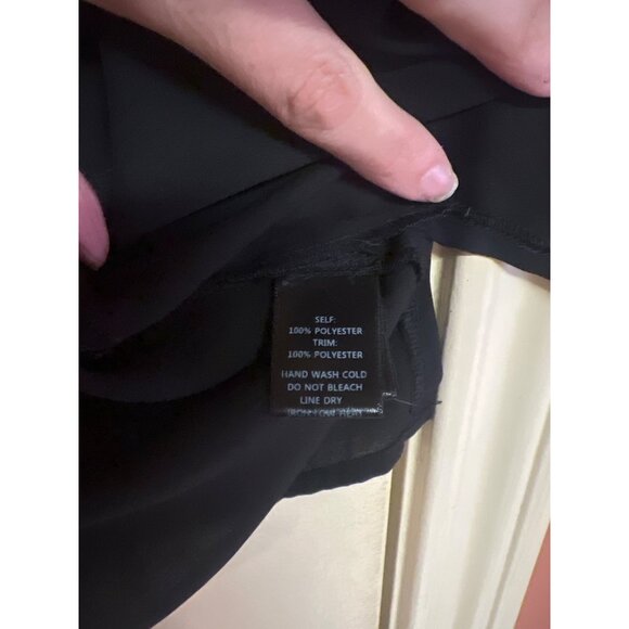 Promesa XL Black Lace Trim Camisole Top – Because Basic Is Boring - Picture 5 of 8